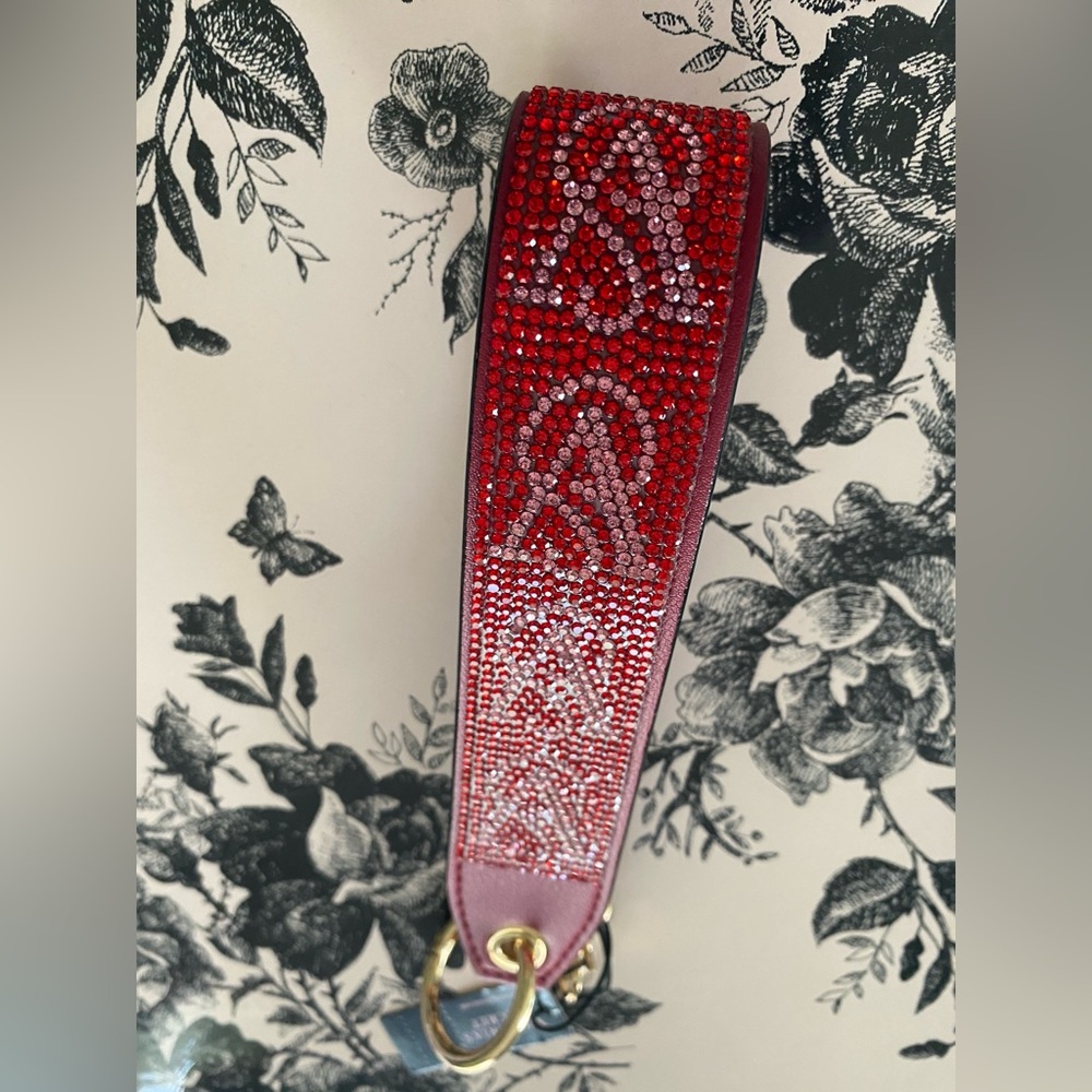 Red chain